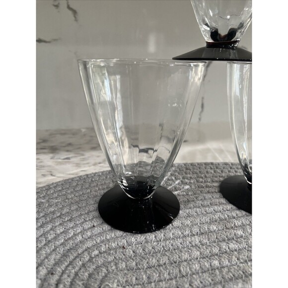 Set of 4 Bryce 8oz Water Glass MONTEREY-CLEAR-BLACK BASE - Picture 3 of 8